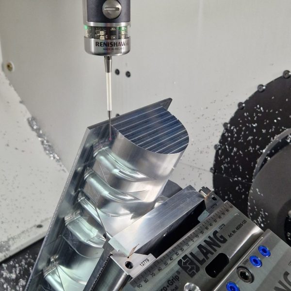 culla in lavorazione